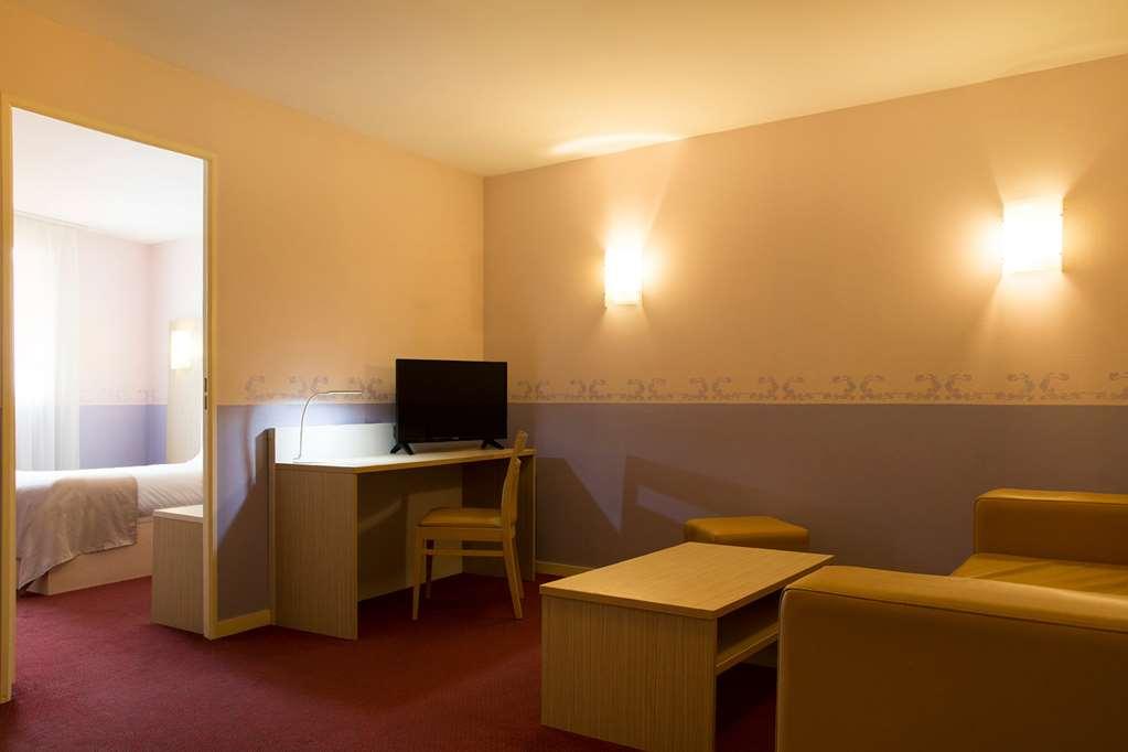 Brit Hotel Le Lion D'Or Chinon Szoba fotó