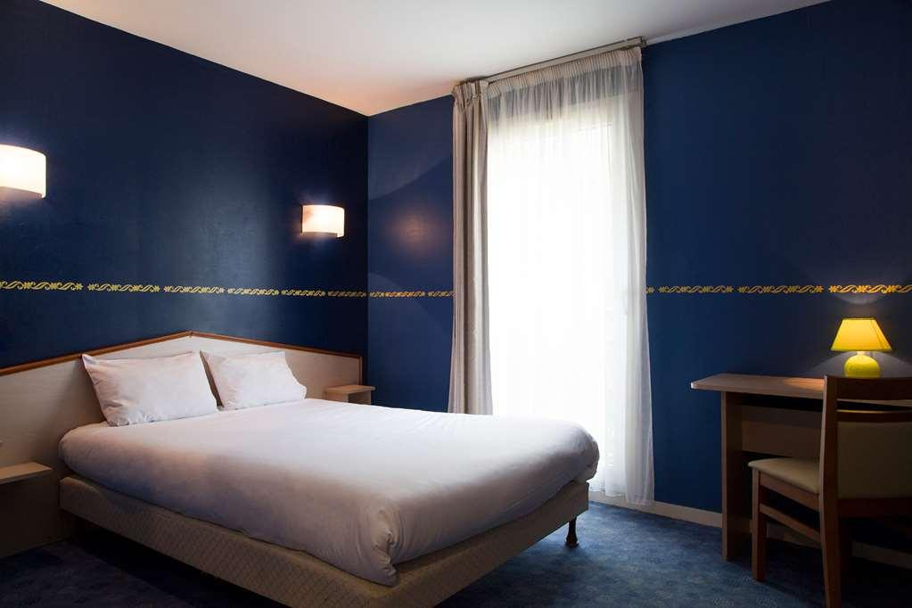 Brit Hotel Le Lion D'Or Chinon Szoba fotó