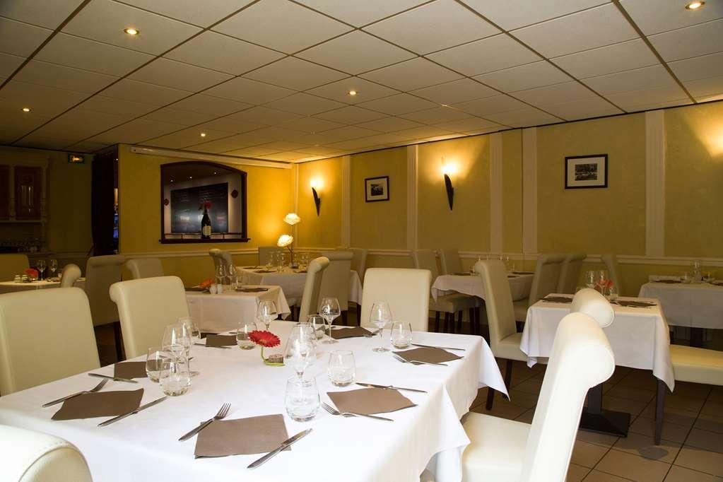 Brit Hotel Le Lion D'Or Chinon Étterem fotó