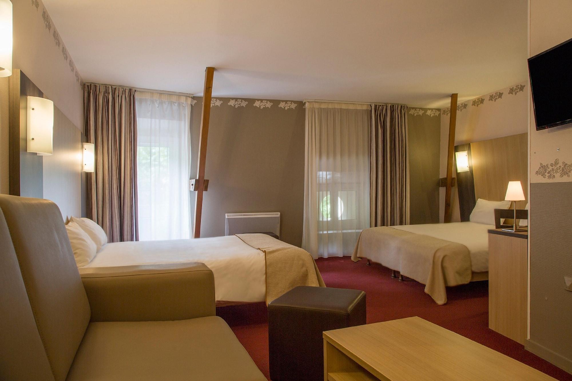 Brit Hotel Le Lion D'Or Chinon Kültér fotó