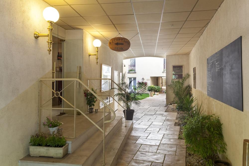Brit Hotel Le Lion D'Or Chinon Kültér fotó