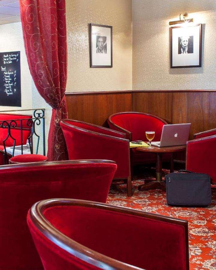 Brit Hotel Le Lion D'Or Chinon Szoba fotó