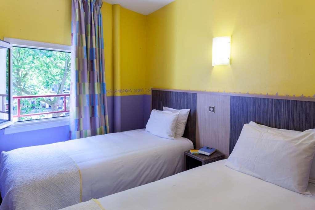 Brit Hotel Le Lion D'Or Chinon Szoba fotó