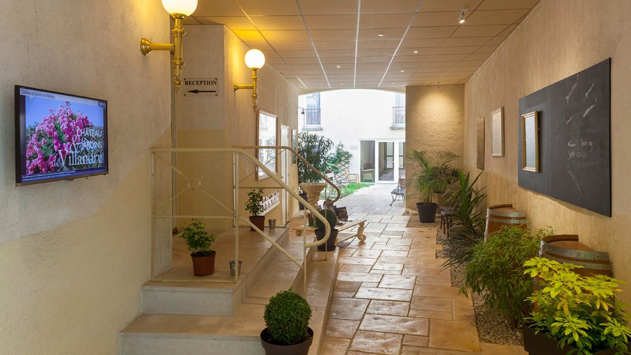 Brit Hotel Le Lion D'Or Chinon Kültér fotó