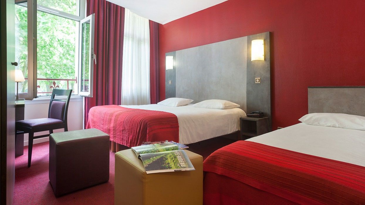 Brit Hotel Le Lion D'Or Chinon Kültér fotó