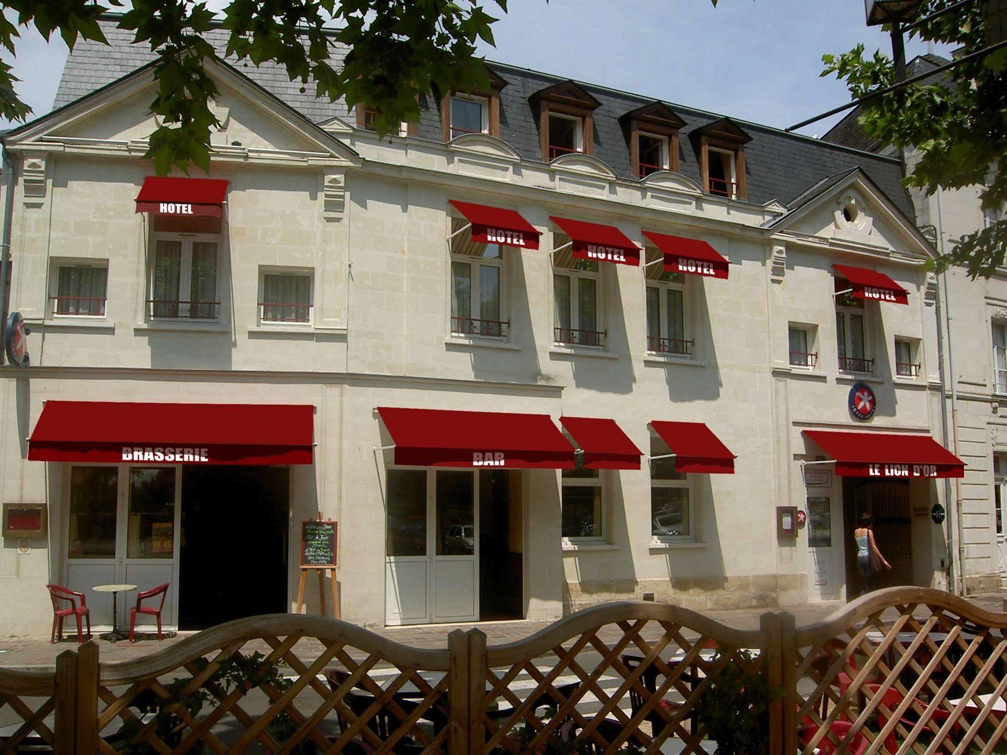 Brit Hotel Le Lion D'Or Chinon Kültér fotó